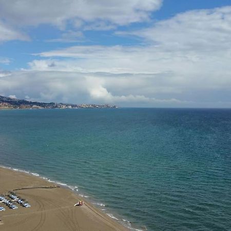Seafront Apartment With Open-Air Heated Pool Fuengirola Eksteriør bilde