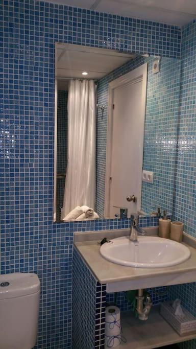 Seafront Apartment With Open-Air Heated Pool Fuengirola Eksteriør bilde
