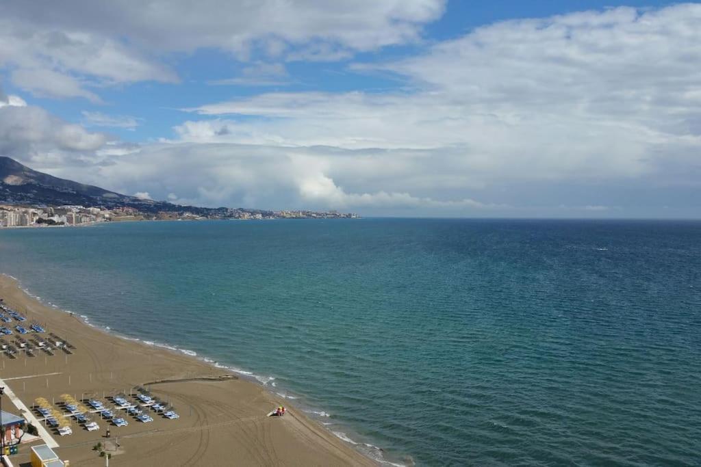 Seafront Apartment With Open-Air Heated Pool Fuengirola Eksteriør bilde
